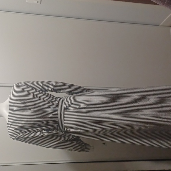 Top - Picture 2 of 3